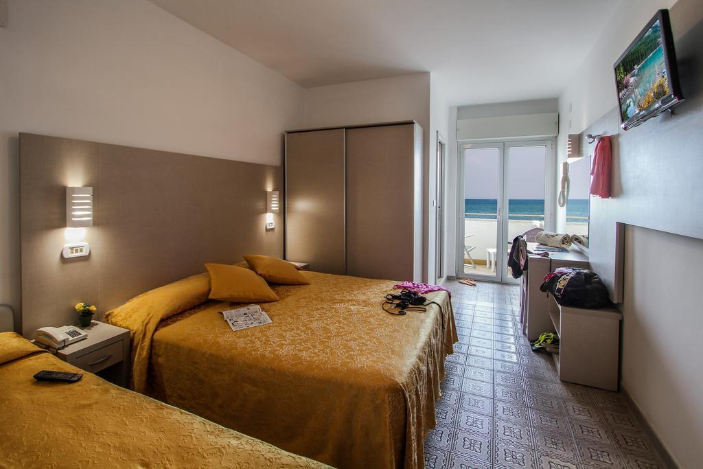 Hotel Patrizia Riccione Buitenkant foto